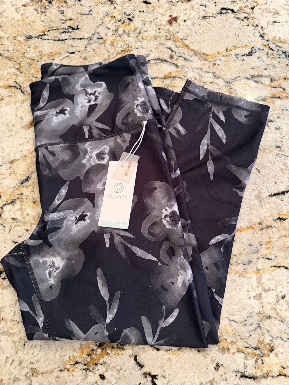 Balance Collection Black & Gray Floral Women’s Leggings